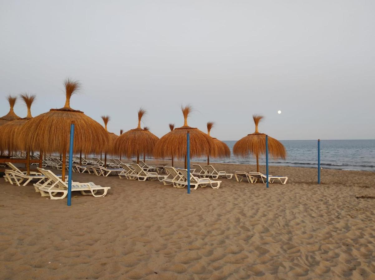Los Boliches Holidays Suites Fuengirola Exterior foto