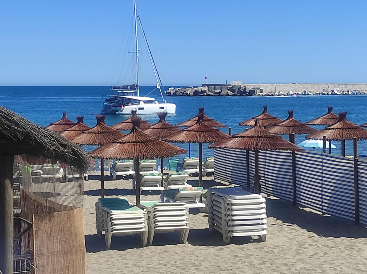 Los Boliches Holidays Suites Fuengirola Exterior foto